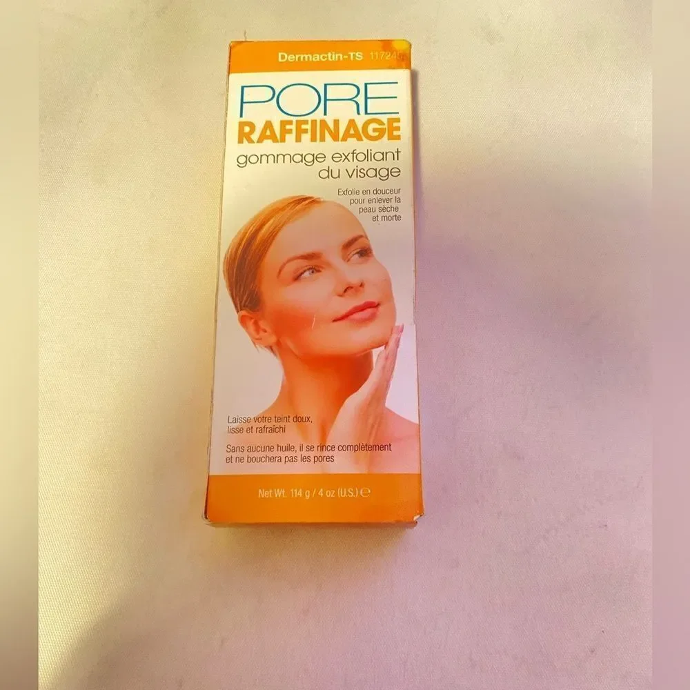 🛍️Pore Refining exfoliating facial scrub Remove dry ,and dead skin 4 OZ 💥